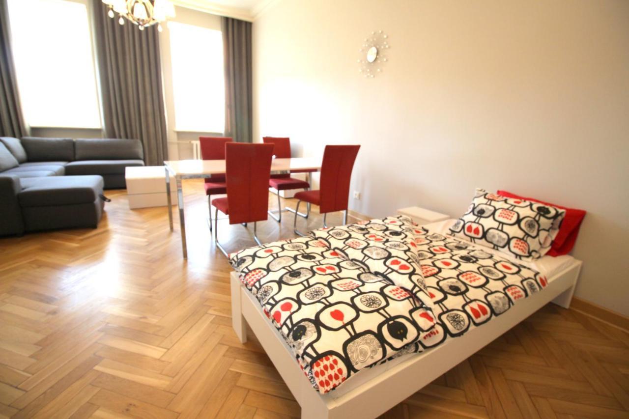 Happy Estate Apartments - Rynek Vratislav Exteriér fotografie